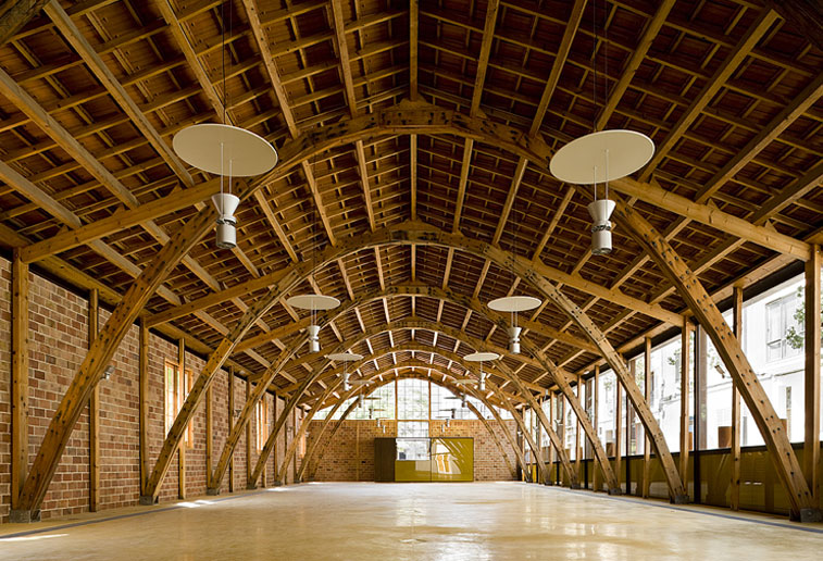 Reforma de la Nave Gaudí, Mataró (2008) – Ganador de la 3ª Muestra de Arquitectura del Maresme 2010, Finalista de los 6º Premios Cataluña Construcción 2009, BCIN (Bien Cultural de Interés Nacional) 153-MH